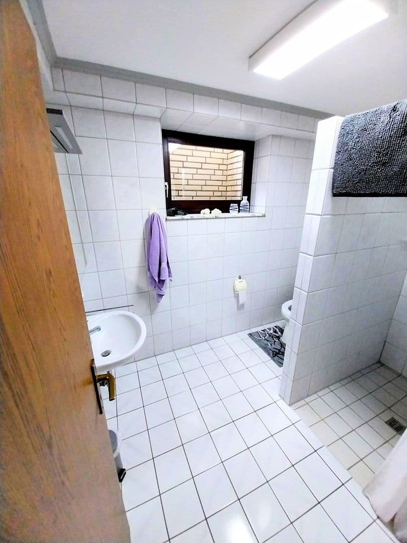 Prodej domu 270 m², pozemek 4.756 m², Isenstedter Strasse 154, Espelkamp, Severní Porýní-Vestfálsko Prodej domu 270 m², pozemek 4.756 m², Isenstedter Strasse 154, Espelkamp, Severní Porýní-Vestfálsko