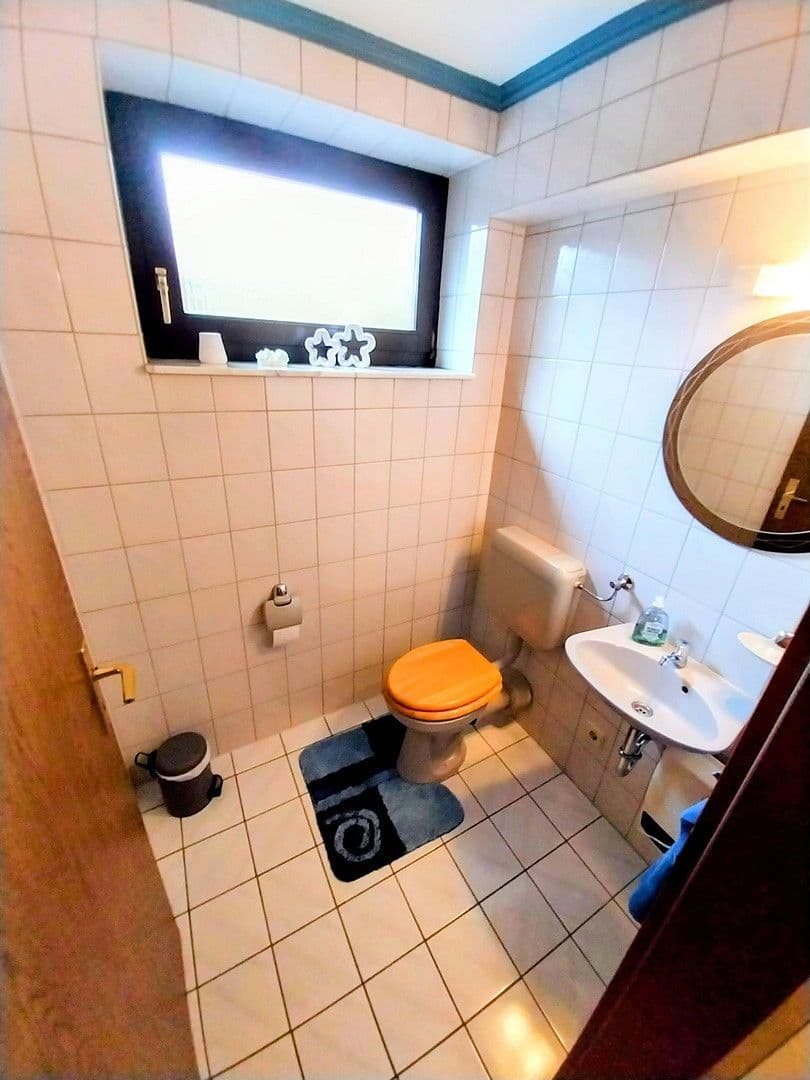 Prodej domu 270 m², pozemek 4.756 m², Isenstedter Strasse 154, Espelkamp, Severní Porýní-Vestfálsko Prodej domu 270 m², pozemek 4.756 m², Isenstedter Strasse 154, Espelkamp, Severní Porýní-Vestfálsko