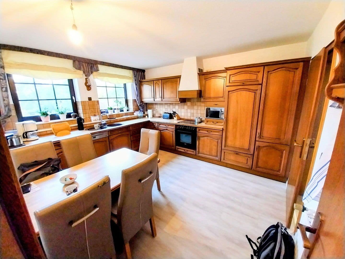 Prodej domu 270 m², pozemek 4.756 m², Isenstedter Strasse 154, Espelkamp, Severní Porýní-Vestfálsko Prodej domu 270 m², pozemek 4.756 m², Isenstedter Strasse 154, Espelkamp, Severní Porýní-Vestfálsko