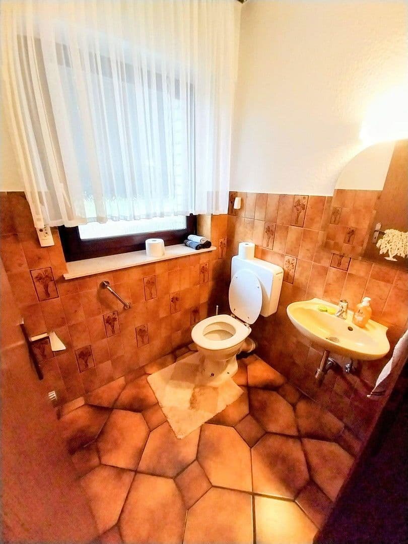 Prodej domu 270 m², pozemek 4.756 m², Isenstedter Strasse 154, Espelkamp, Severní Porýní-Vestfálsko Prodej domu 270 m², pozemek 4.756 m², Isenstedter Strasse 154, Espelkamp, Severní Porýní-Vestfálsko