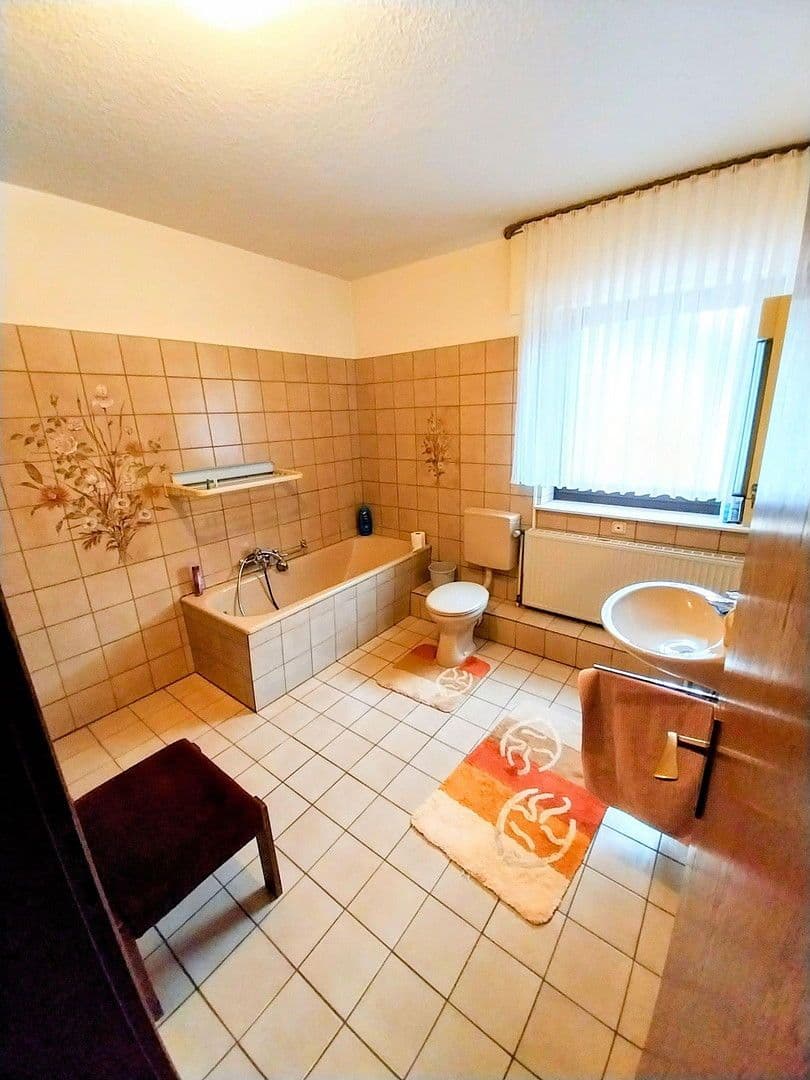 Prodej domu 270 m², pozemek 4.756 m², Isenstedter Strasse 154, Espelkamp, Severní Porýní-Vestfálsko Prodej domu 270 m², pozemek 4.756 m², Isenstedter Strasse 154, Espelkamp, Severní Porýní-Vestfálsko