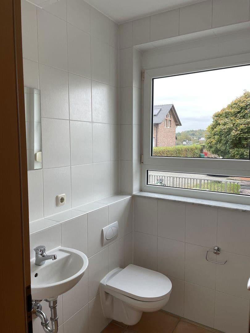 Prodej domu 160 m², pozemek 300 m², Groß-Zimmern, Hessen Prodej domu 160 m², pozemek 300 m², Groß-Zimmern, Hessen