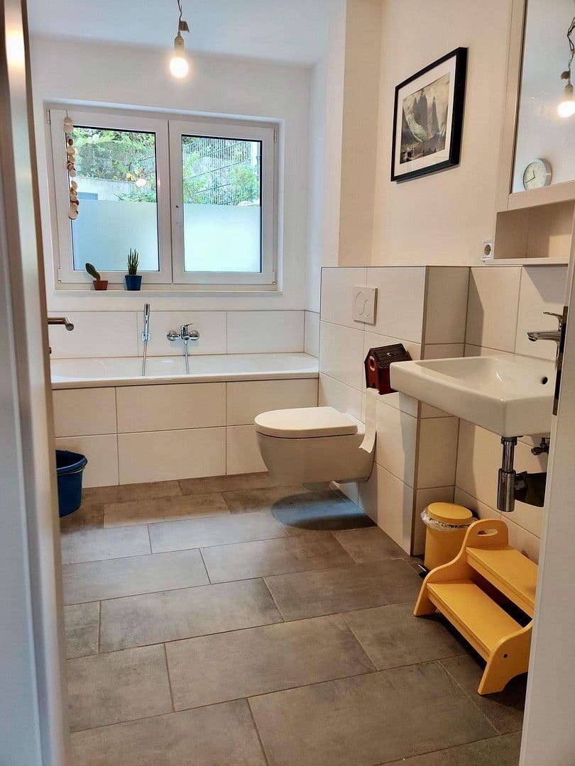 Pronájem bytu 3+1 113 m², Neunkirchen-Seelscheid, Severní Porýní-Vestfálsko Pronájem bytu 3+1 113 m², Neunkirchen-Seelscheid, Severní Porýní-Vestfálsko