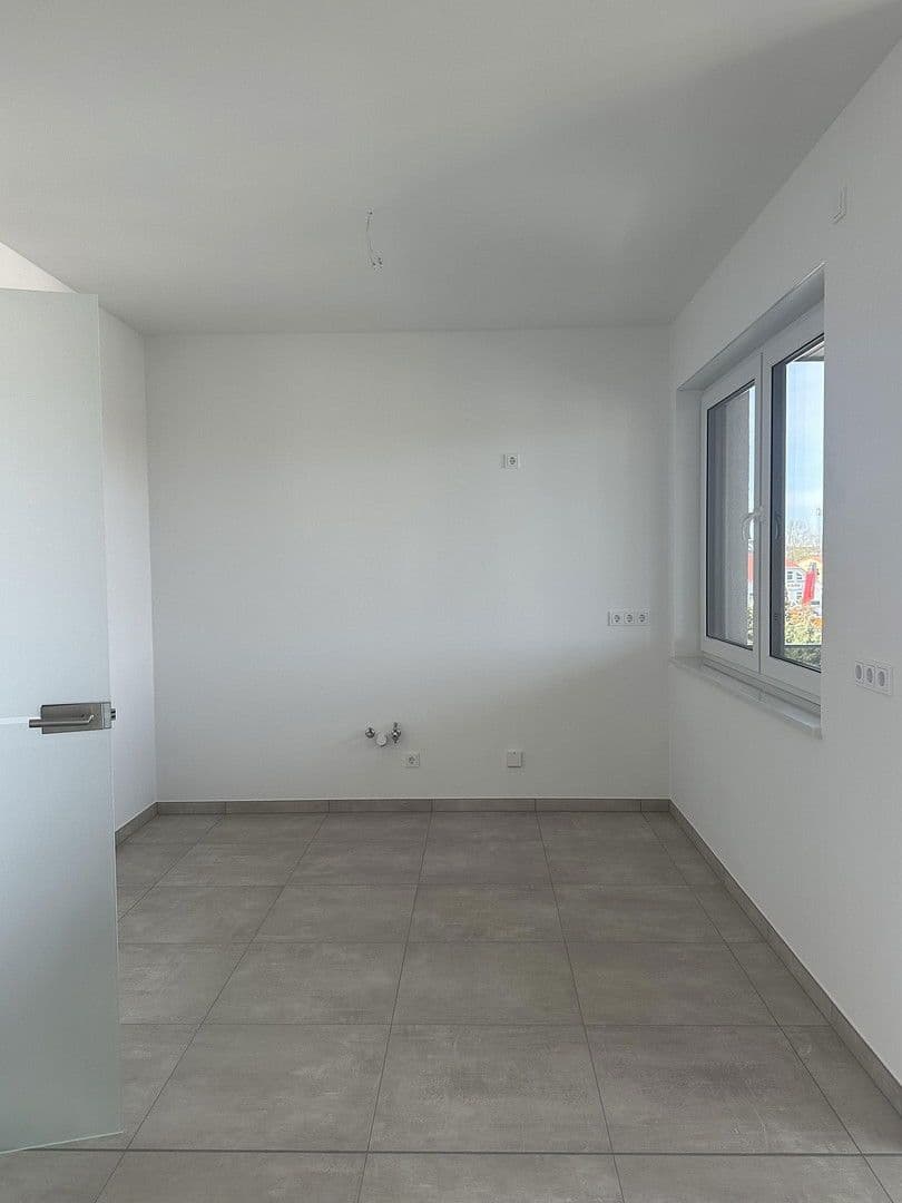 Pronájem bytu 3+1 92 m², An den Klosteräckern 1, Luckau, Braniborsko Pronájem bytu 3+1 92 m², An den Klosteräckern 1, Luckau, Braniborsko