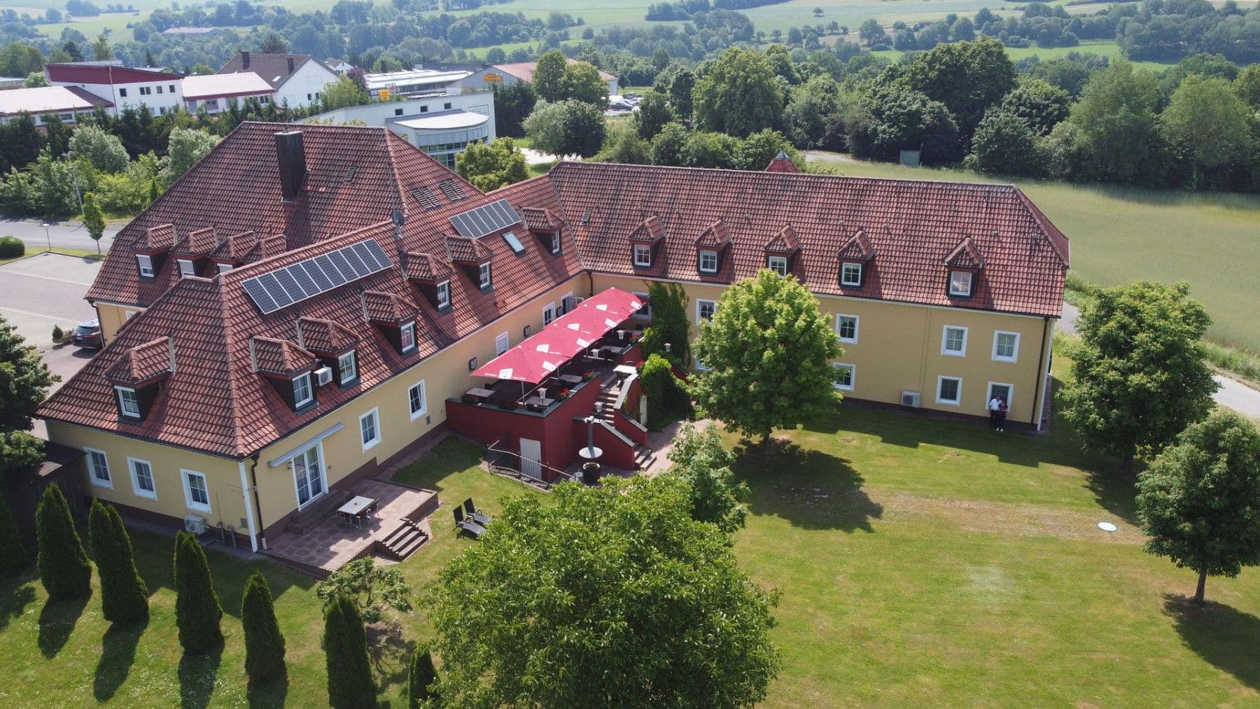 Prodej nebytového prostoru 4.041 m², Zum weißen Kreuz 20, Oberthulba, Bavorsko Prodej nebytového prostoru 4.041 m², Zum weißen Kreuz 20, Oberthulba, Bavorsko