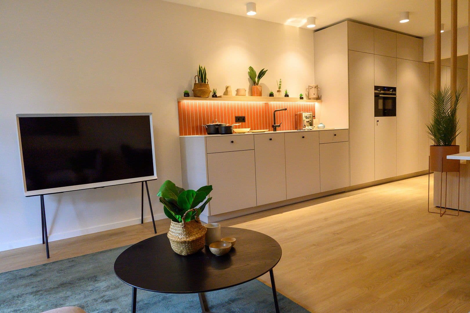 Pronájem bytu 1+1 44 m², Von-Kahr-Straße 87, München, Bavorsko Pronájem bytu 1+1 44 m², Von-Kahr-Straße 87, München, Bavorsko