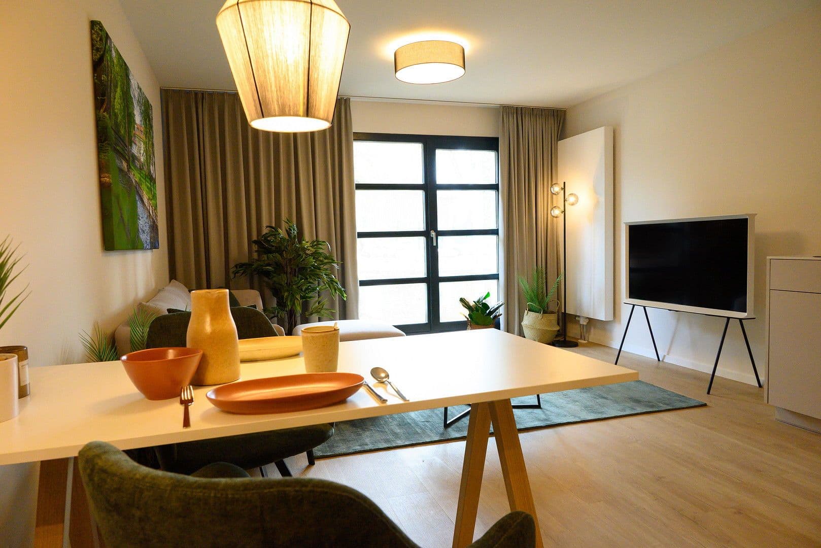 Pronájem bytu 1+1 44 m², Von-Kahr-Straße 87, München, Bavorsko Pronájem bytu 1+1 44 m², Von-Kahr-Straße 87, München, Bavorsko