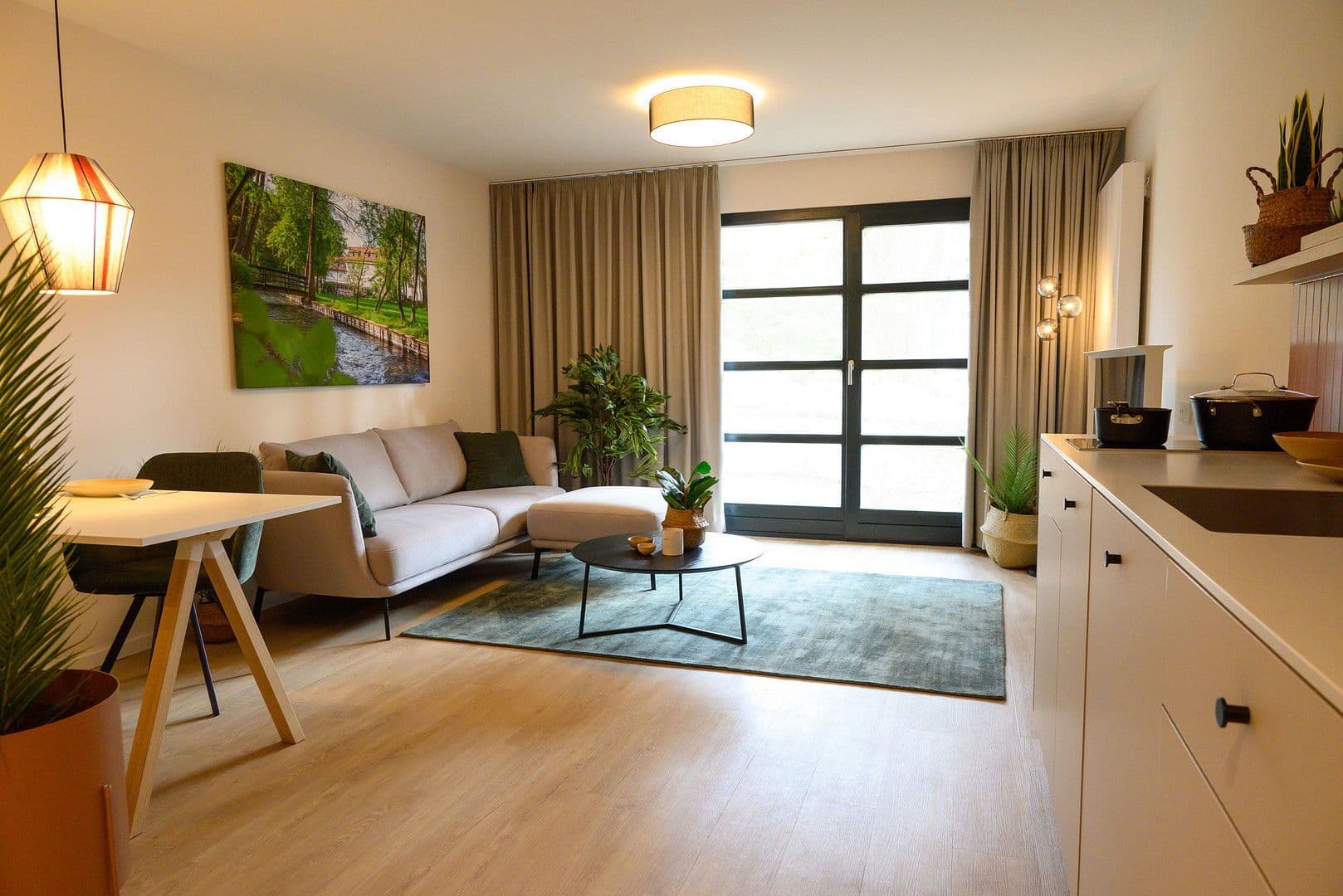 Pronájem bytu 1+1 44 m², Von-Kahr-Straße 87, München, Bavorsko Pronájem bytu 1+1 44 m², Von-Kahr-Straße 87, München, Bavorsko