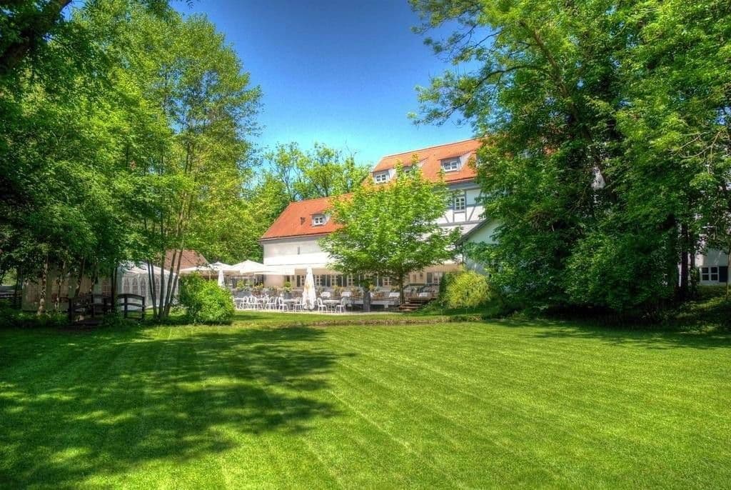 Pronájem bytu 1+1 44 m², Von-Kahr-Straße 87, München, Bavorsko Pronájem bytu 1+1 44 m², Von-Kahr-Straße 87, München, Bavorsko