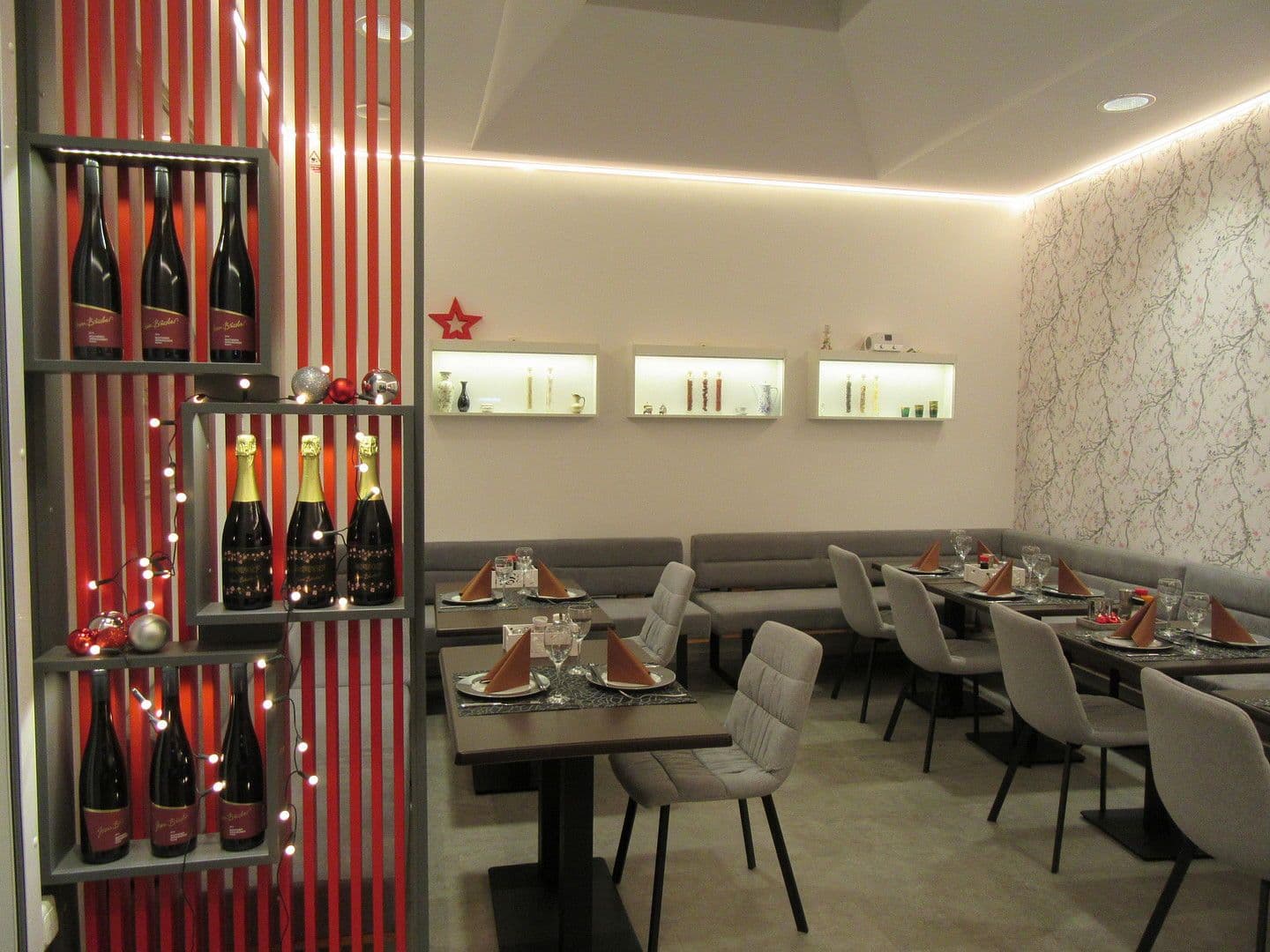 Prodej nebytového prostoru 640 m², Mülheim an der Ruhr, Severní Porýní-Vestfálsko Prodej nebytového prostoru 640 m², Mülheim an der Ruhr, Severní Porýní-Vestfálsko