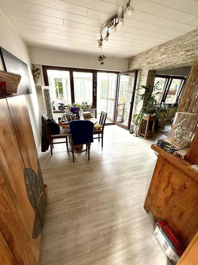 Prodej domu 135 m², pozemek 698 m², Bendorf, Porýní-Falc Prodej domu 135 m², pozemek 698 m², Bendorf, Porýní-Falc