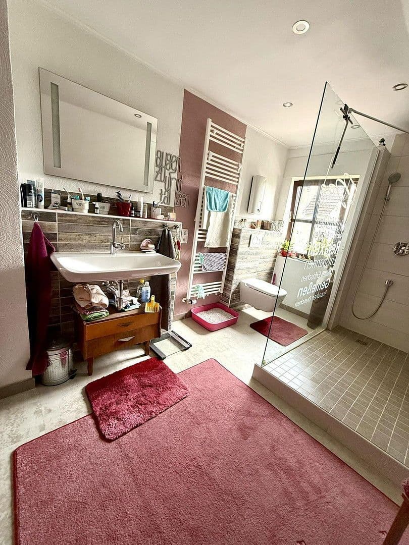 Prodej domu 135 m², pozemek 698 m², Bendorf, Porýní-Falc Prodej domu 135 m², pozemek 698 m², Bendorf, Porýní-Falc