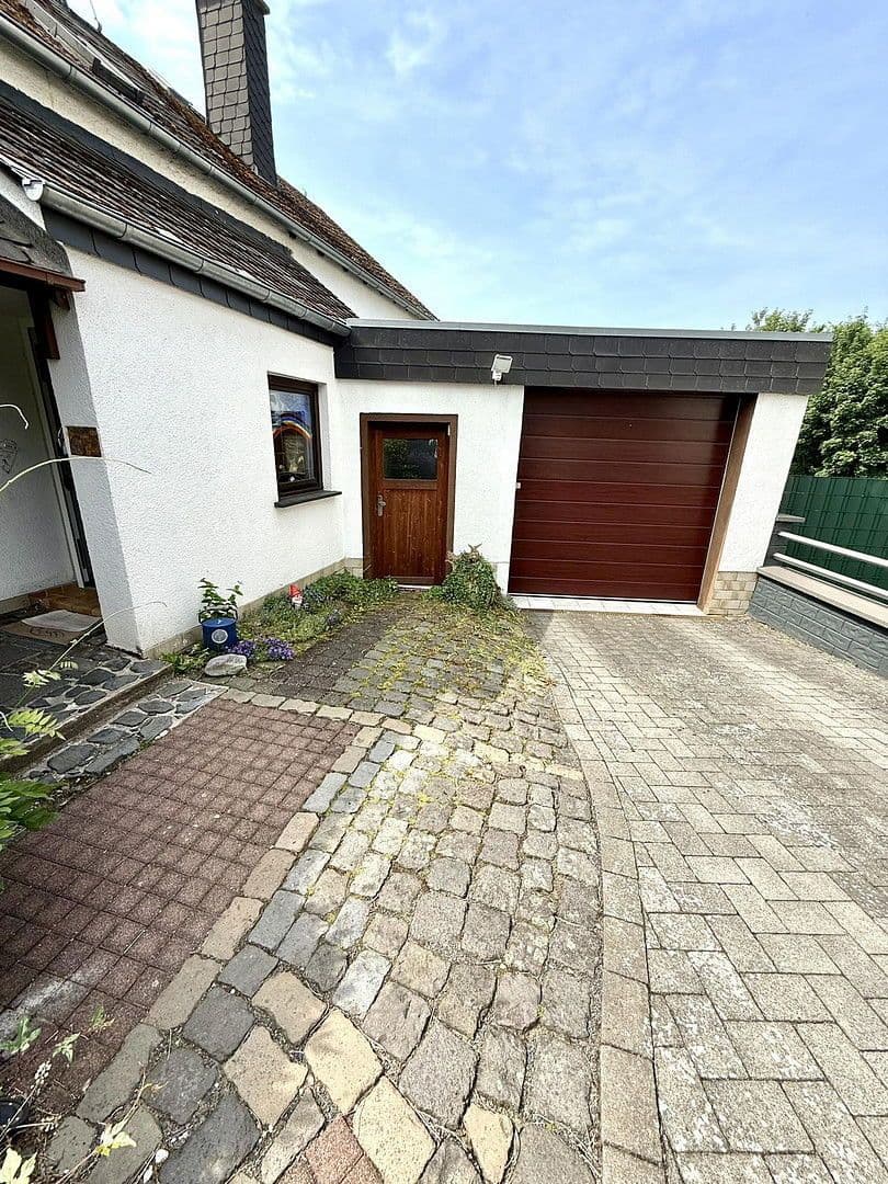 Prodej domu 135 m², pozemek 698 m², Bendorf, Porýní-Falc Prodej domu 135 m², pozemek 698 m², Bendorf, Porýní-Falc