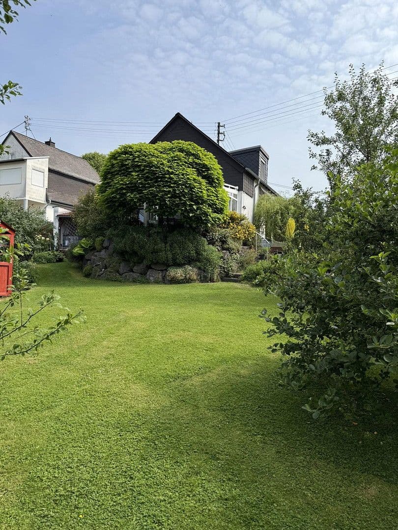 Prodej domu 135 m², pozemek 698 m², Bendorf, Porýní-Falc Prodej domu 135 m², pozemek 698 m², Bendorf, Porýní-Falc