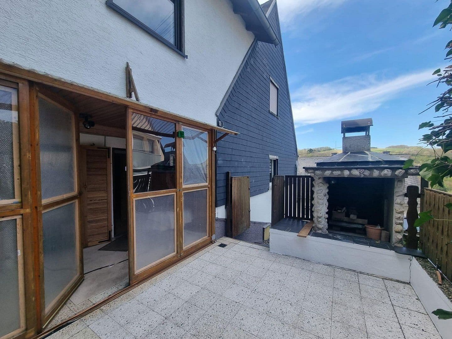 Prodej domu 249 m², pozemek 550 m², Bergstraße 14, Herrstein, Porýní-Falc Prodej domu 249 m², pozemek 550 m², Bergstraße 14, Herrstein, Porýní-Falc