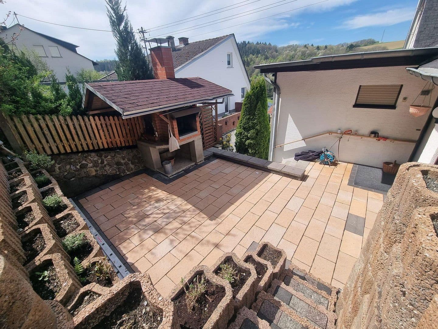 Prodej domu 249 m², pozemek 550 m², Bergstraße 14, Herrstein, Porýní-Falc Prodej domu 249 m², pozemek 550 m², Bergstraße 14, Herrstein, Porýní-Falc