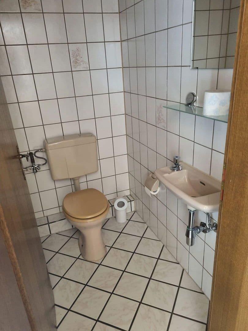 Prodej domu 249 m², pozemek 550 m², Bergstraße 14, Herrstein, Porýní-Falc Prodej domu 249 m², pozemek 550 m², Bergstraße 14, Herrstein, Porýní-Falc