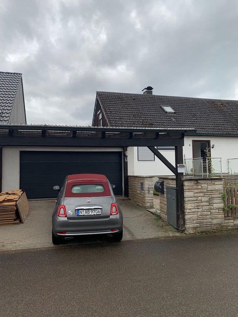 Prodej domu 170 m², pozemek 630 m², Triftstrasse 3, Pyrbaum, Bavorsko Prodej domu 170 m², pozemek 630 m², Triftstrasse 3, Pyrbaum, Bavorsko
