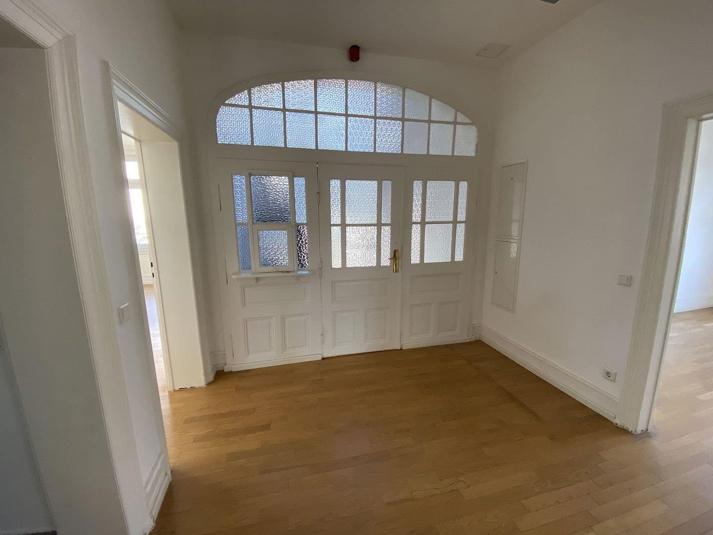 Pronájem bytu 5+1 128 m², Limburgerstraße 19, Königstein im Taunus, Hessen Pronájem bytu 5+1 128 m², Limburgerstraße 19, Königstein im Taunus, Hessen