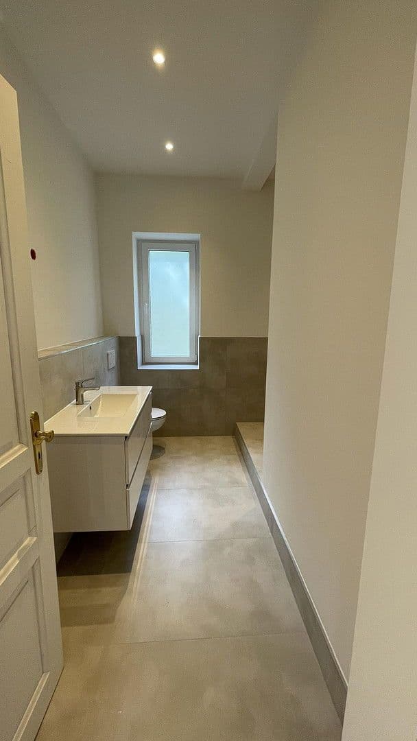 Pronájem bytu 5+1 128 m², Limburgerstraße 19, Königstein im Taunus, Hessen Pronájem bytu 5+1 128 m², Limburgerstraße 19, Königstein im Taunus, Hessen