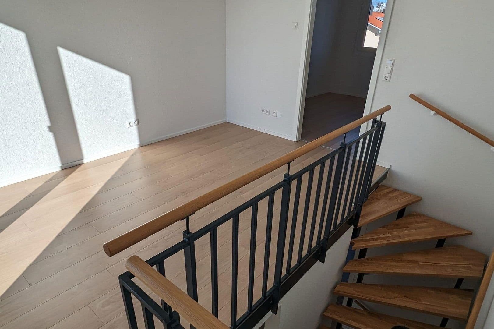 Prodej domu 100 m², pozemek 92 m², Mühldorf, Bavorsko Prodej domu 100 m², pozemek 92 m², Mühldorf, Bavorsko