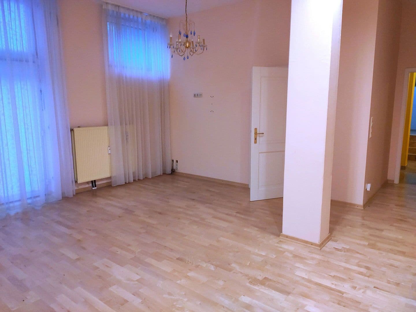 Prodej kanceláře 260 m², München, Bavorsko Prodej kanceláře 260 m², München, Bavorsko