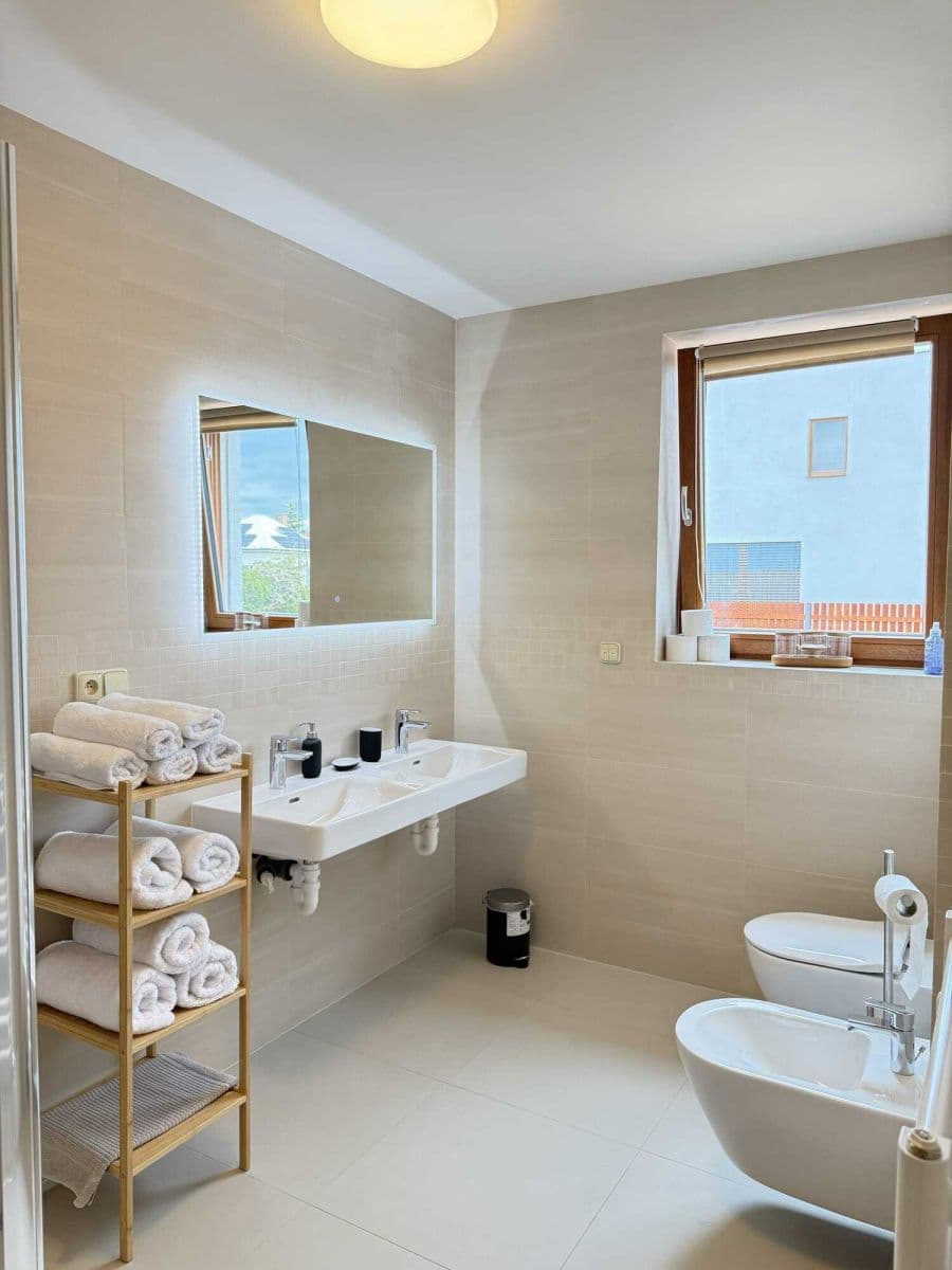 Pronájem bytu 107 m², Do Chuchle, Praha, Praha Pronájem bytu 107 m², Do Chuchle, Praha, Praha