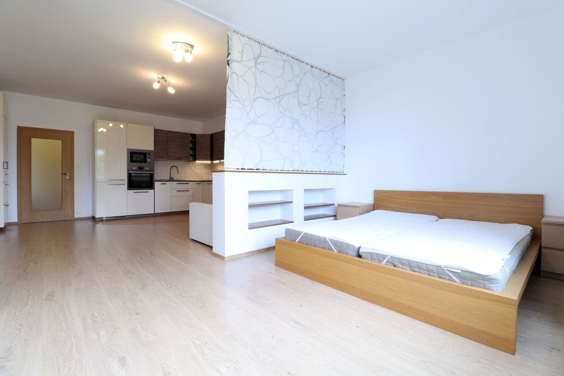 Pronájem bytu 1+kk 56 m², Březenská, Praha, Praha Pronájem bytu 1+kk 56 m², Březenská, Praha, Praha