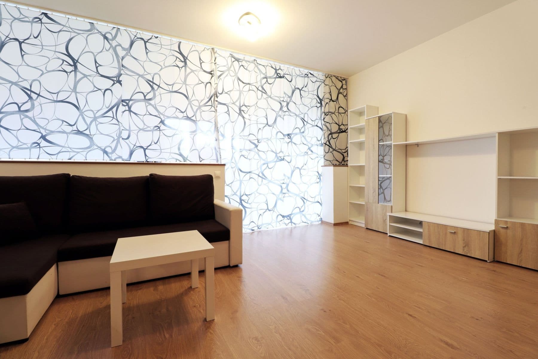 Pronájem bytu 1+kk 56 m², Březenská, Praha, Praha Pronájem bytu 1+kk 56 m², Březenská, Praha, Praha