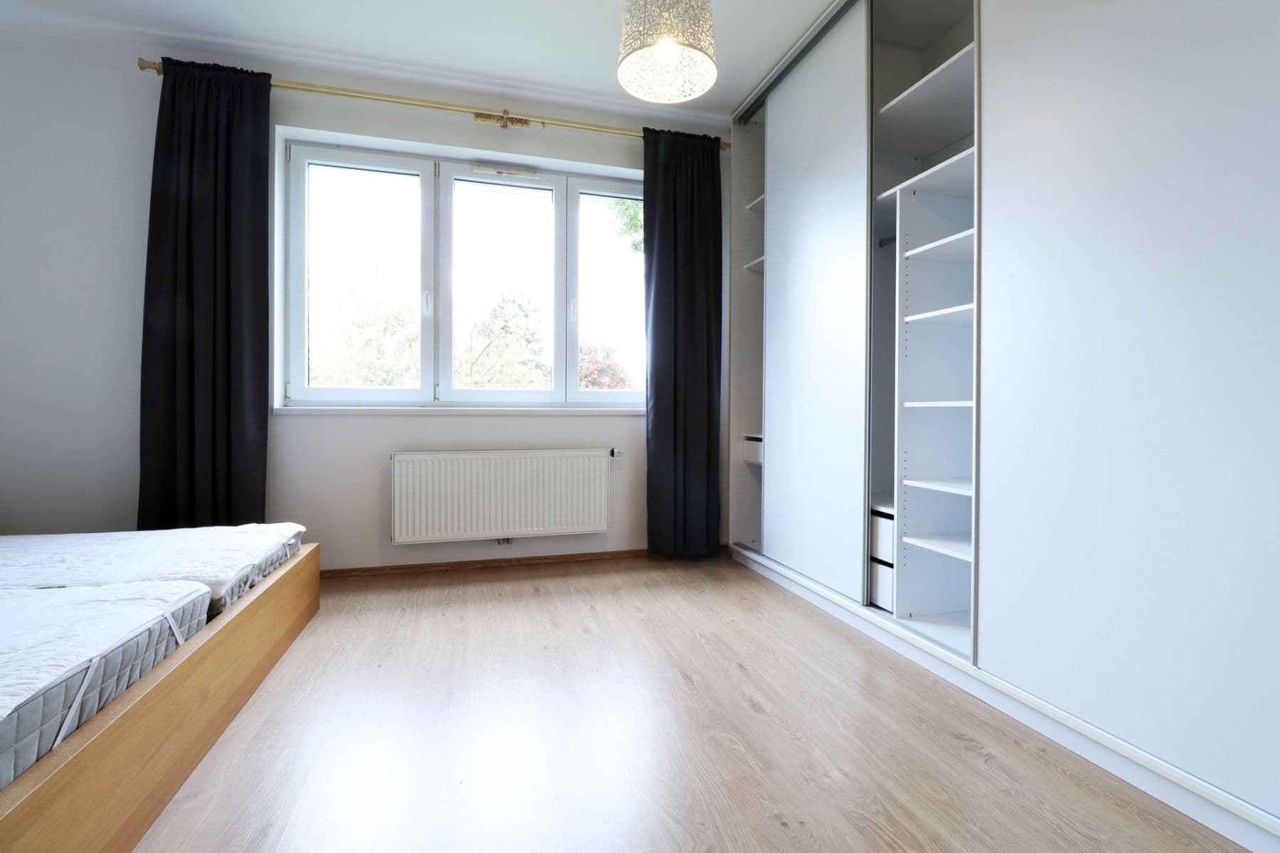 Pronájem bytu 1+kk 56 m², Březenská, Praha, Praha Pronájem bytu 1+kk 56 m², Březenská, Praha, Praha