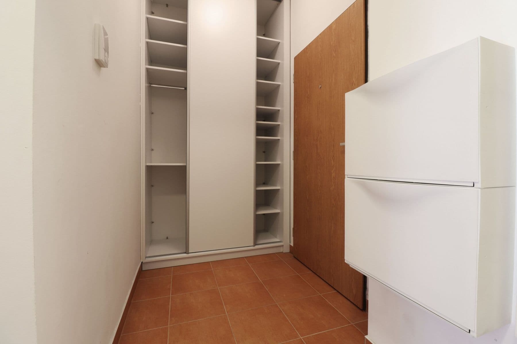 Pronájem bytu 1+kk 56 m², Březenská, Praha, Praha Pronájem bytu 1+kk 56 m², Březenská, Praha, Praha