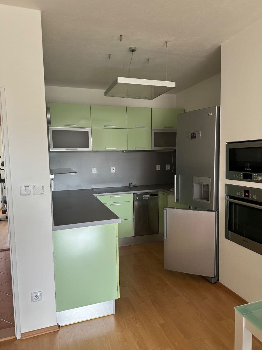 Pronájem bytu 2+kk 65 m², Bělohorská, Brno, Jihomoravský kraj Pronájem bytu 2+kk 65 m², Bělohorská, Brno, Jihomoravský kraj