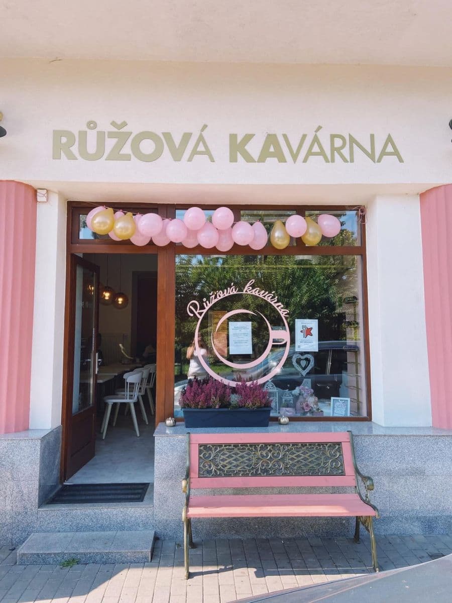 Pronájem nebytového prostoru 66 m², Tyršovo nám., Roztoky, Středočeský kraj Pronájem nebytového prostoru 66 m², Tyršovo nám., Roztoky, Středočeský kraj