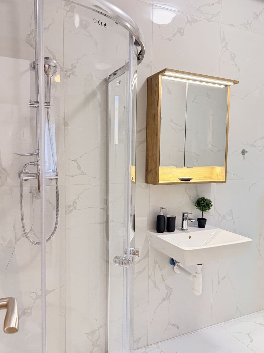 Pronájem bytu 44 m², Zbraslavská, Praha, Praha Pronájem bytu 44 m², Zbraslavská, Praha, Praha