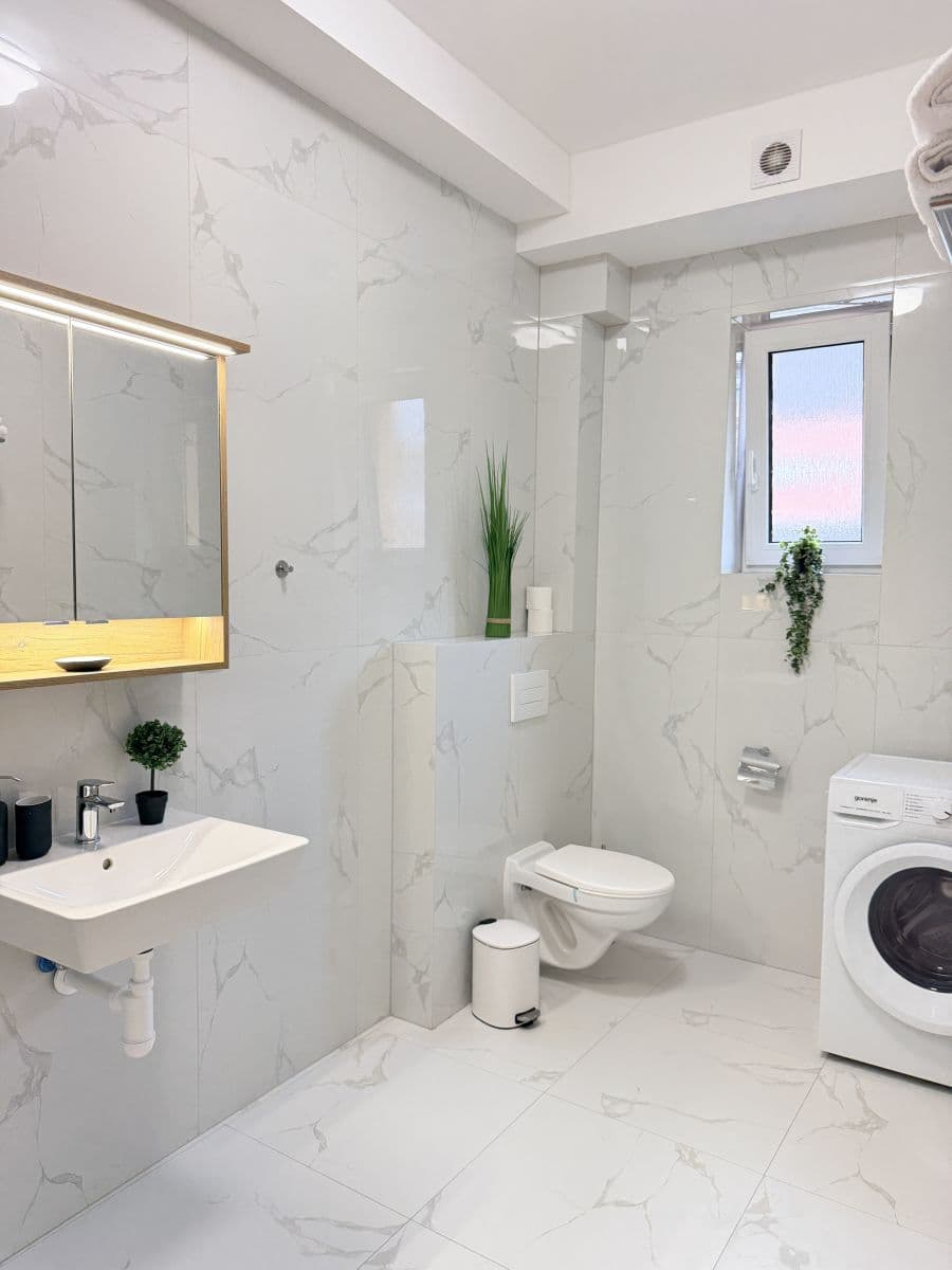 Pronájem bytu 44 m², Zbraslavská, Praha, Praha Pronájem bytu 44 m², Zbraslavská, Praha, Praha