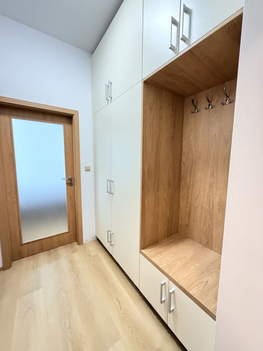 Pronájem bytu 53 m², Zbraslavská, Praha, Praha Pronájem bytu 53 m², Zbraslavská, Praha, Praha