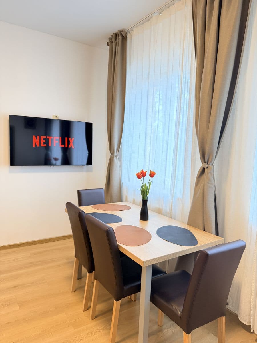 Pronájem bytu 53 m², Zbraslavská, Praha, Praha Pronájem bytu 53 m², Zbraslavská, Praha, Praha