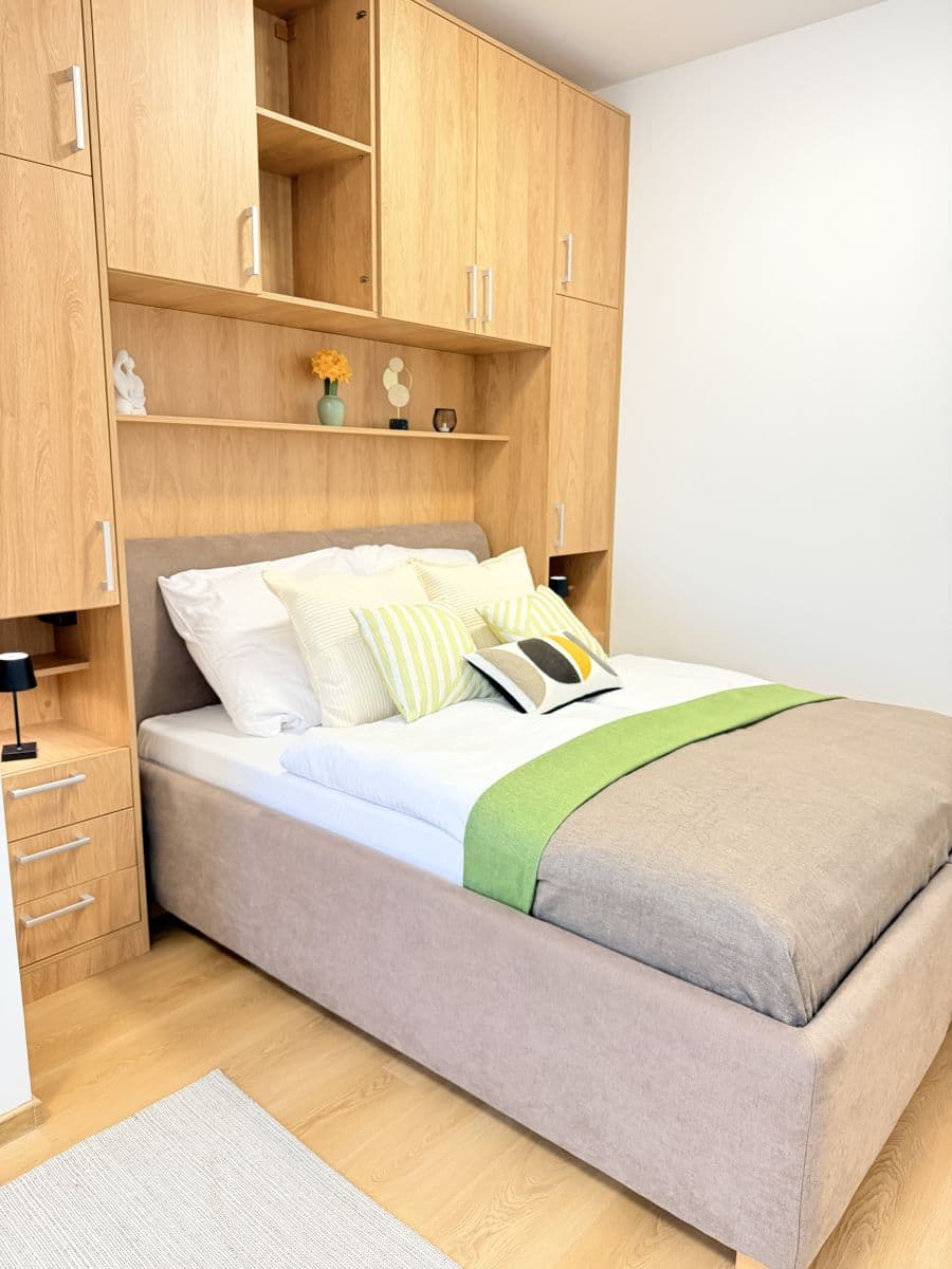 Pronájem bytu 53 m², Zbraslavská, Praha, Praha Pronájem bytu 53 m², Zbraslavská, Praha, Praha