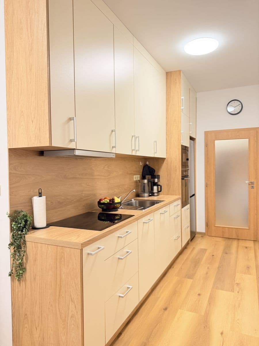 Pronájem bytu 43 m², Zbraslavská, Praha, Praha Pronájem bytu 43 m², Zbraslavská, Praha, Praha