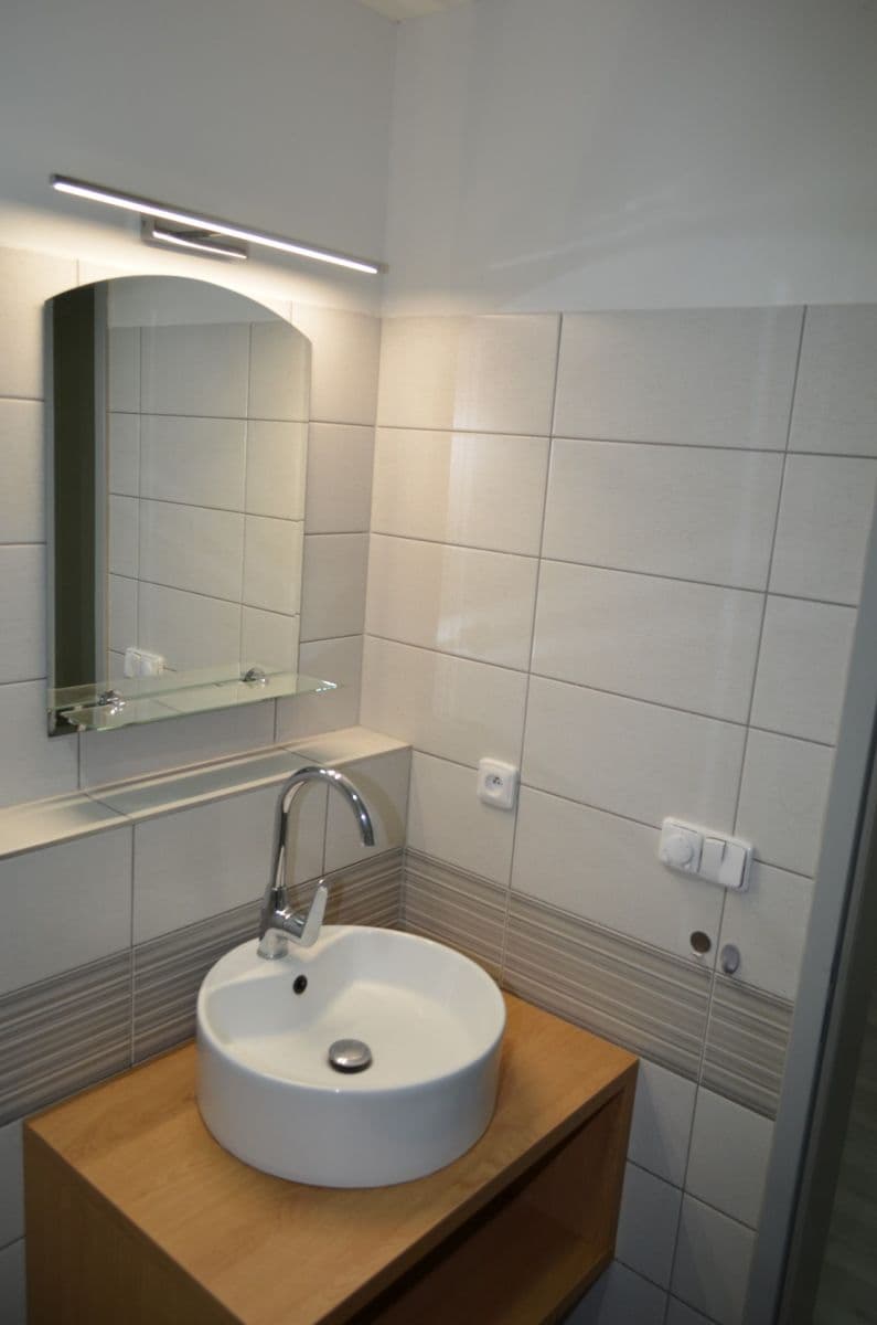 Pronájem bytu 1+kk 35 m², Jeremiášova, Praha, Praha Pronájem bytu 1+kk 35 m², Jeremiášova, Praha, Praha