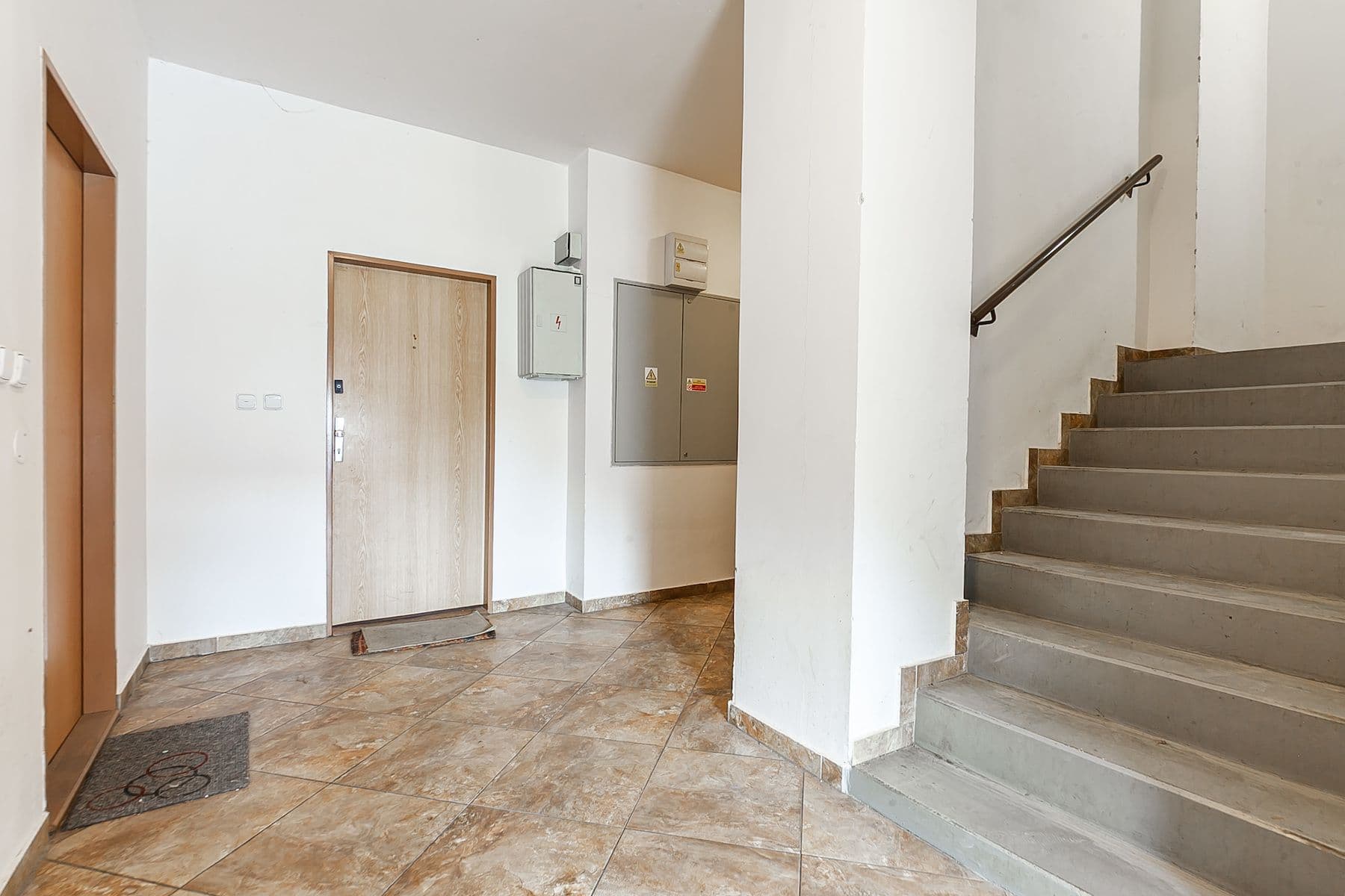 Prodej bytu 4+kk 116 m², Břežany II, Středočeský kraj Prodej bytu 4+kk 116 m², Břežany II, Středočeský kraj