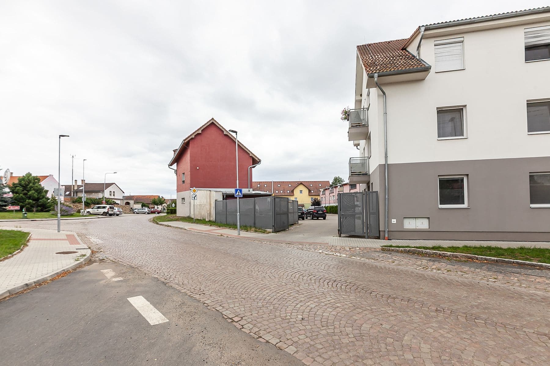 Prodej bytu 4+kk 116 m², Břežany II, Středočeský kraj Prodej bytu 4+kk 116 m², Břežany II, Středočeský kraj