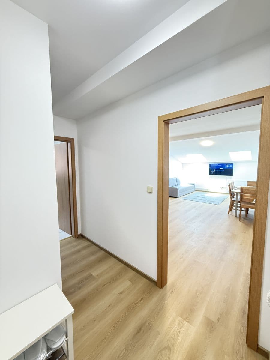 Pronájem bytu 56 m², Zbraslavská, Praha, Praha Pronájem bytu 56 m², Zbraslavská, Praha, Praha