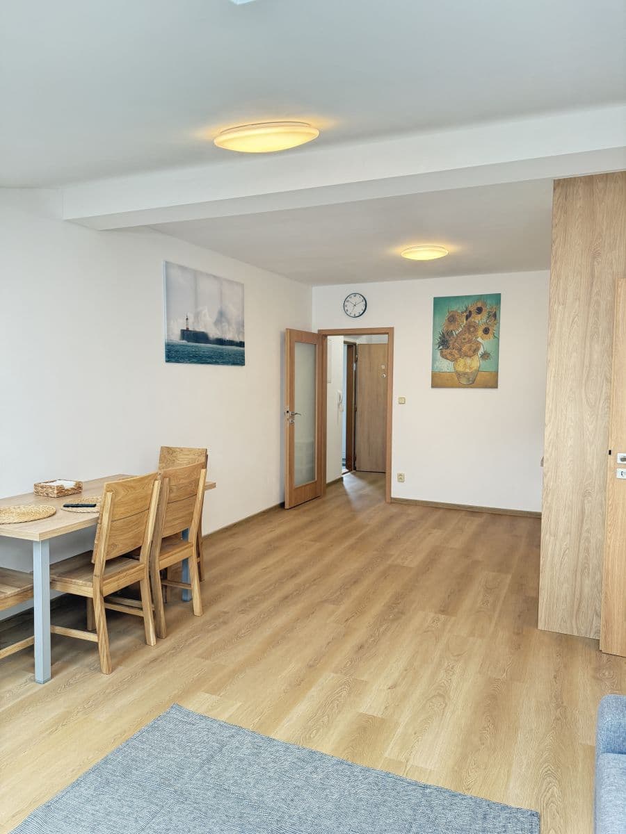 Pronájem bytu 56 m², Zbraslavská, Praha, Praha Pronájem bytu 56 m², Zbraslavská, Praha, Praha