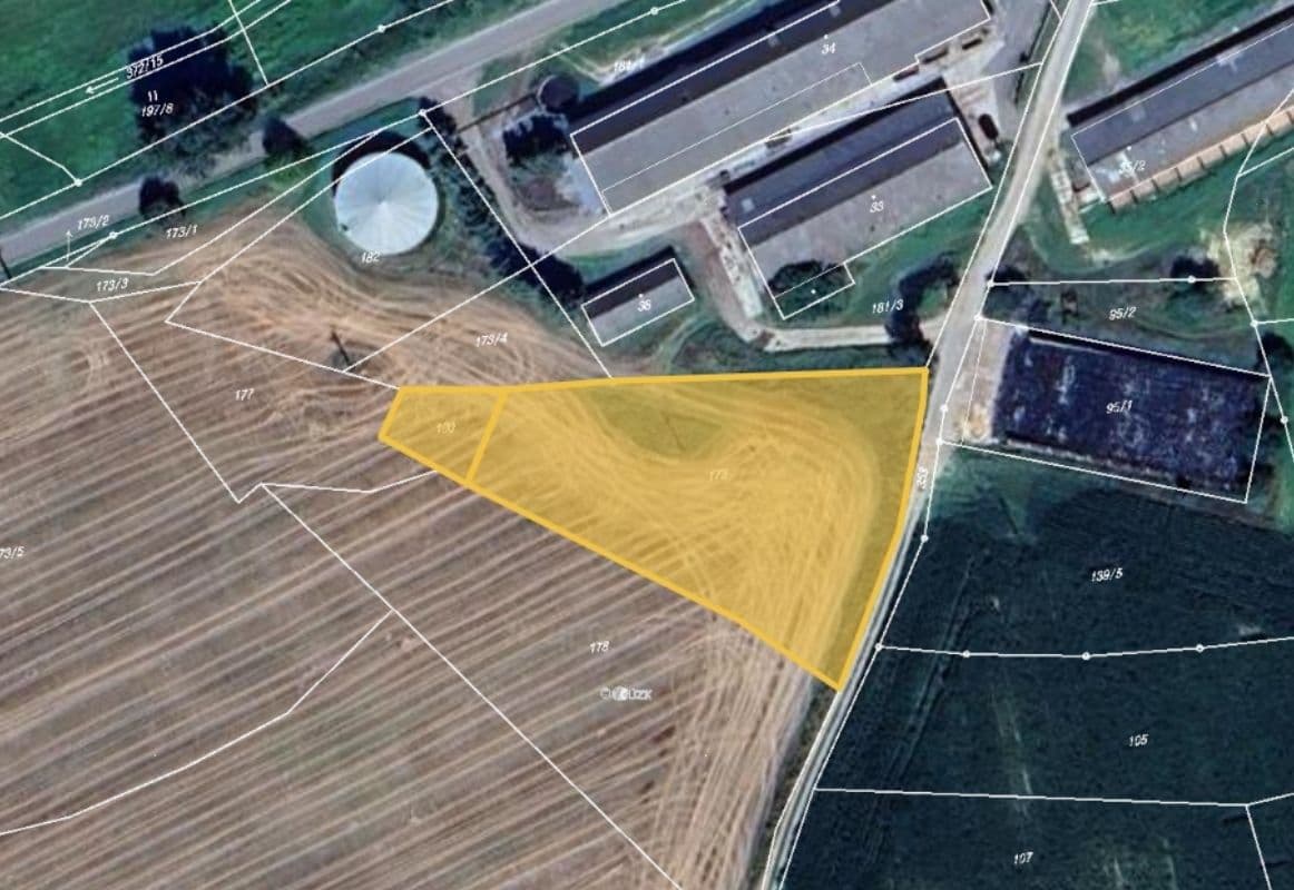 Prodej pozemku 10.992 m², Hrazany, Jihočeský kraj Prodej pozemku 10.992 m², Hrazany, Jihočeský kraj
