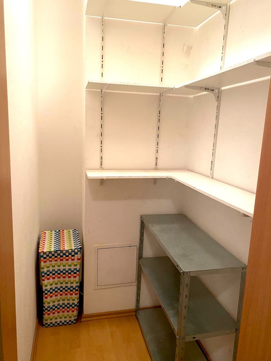 Prodej bytu 3+kk 58 m², Vladycká, Praha, Praha Prodej bytu 3+kk 58 m², Vladycká, Praha, Praha