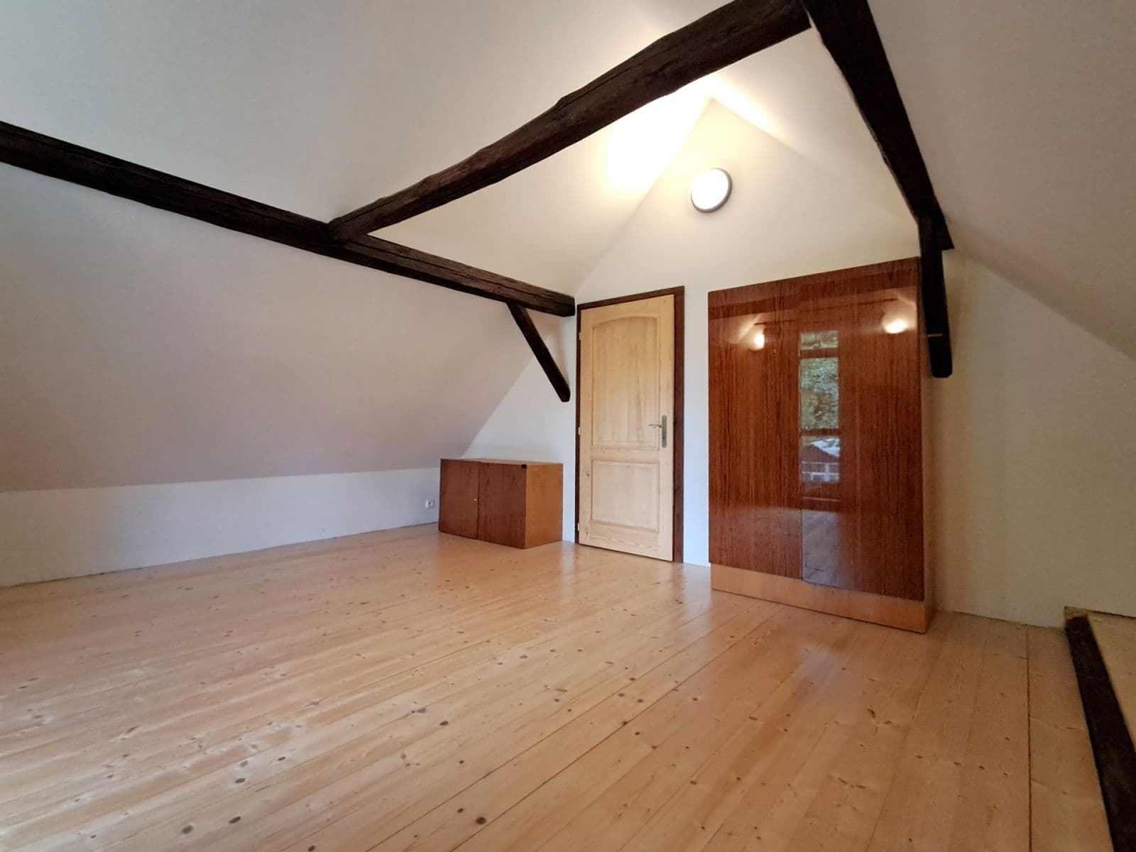 Prodej chaty, chalupy 105 m², pozemek 360 m², Vlastec, Jihočeský kraj Prodej chaty, chalupy 105 m², pozemek 360 m², Vlastec, Jihočeský kraj