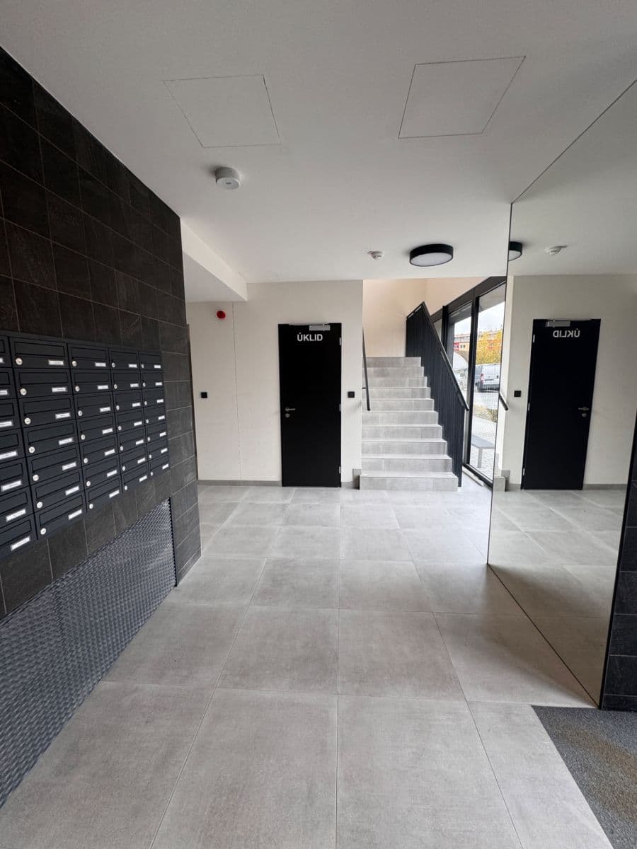 Pronájem bytu 2+kk 56 m², Čakovická, Praha, Praha Pronájem bytu 2+kk 56 m², Čakovická, Praha, Praha