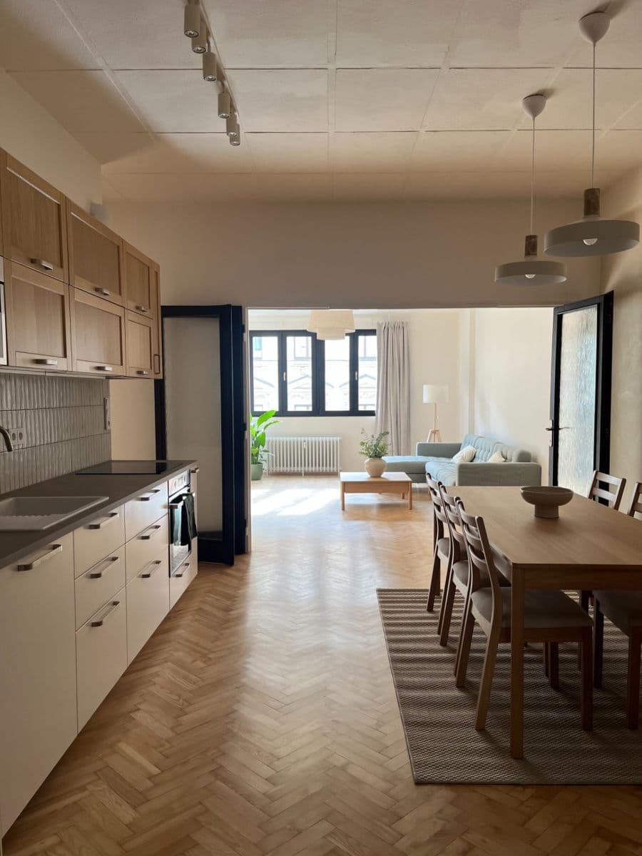 Pronájem bytu 5+kk 110 m², Hálkova, Praha, Praha Pronájem bytu 5+kk 110 m², Hálkova, Praha, Praha