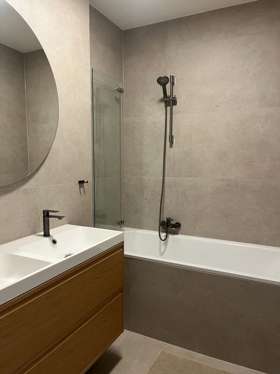 Pronájem bytu 5+kk 110 m², Hálkova, Praha, Praha Pronájem bytu 5+kk 110 m², Hálkova, Praha, Praha